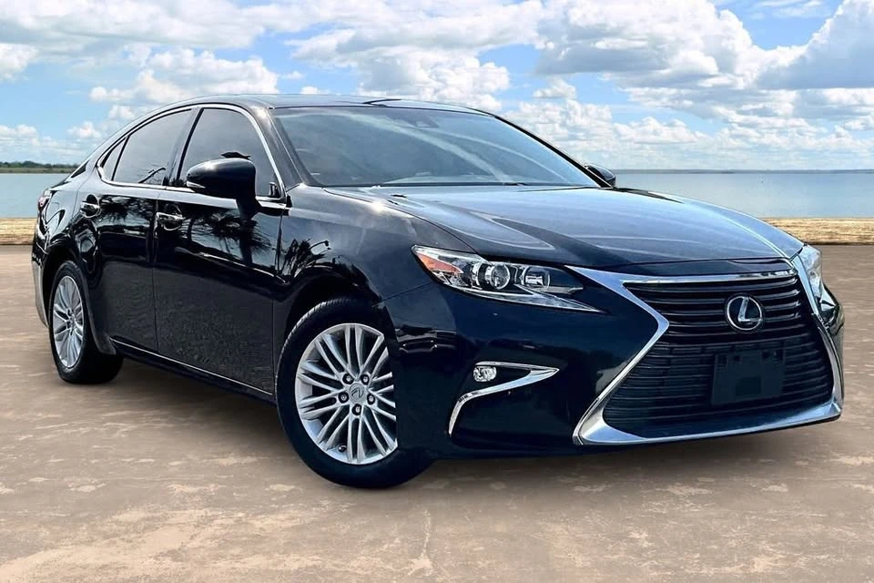 2017 Lexus ES 6th Gen - Image 3 of 20