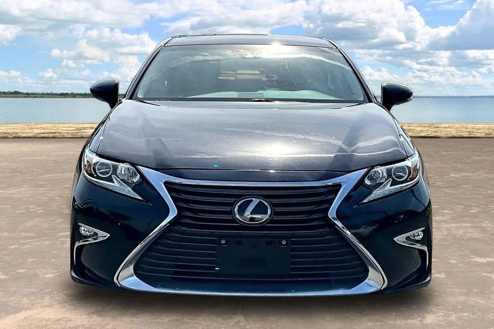 2017 Lexus ES 6th Gen - Image 2 of 20
