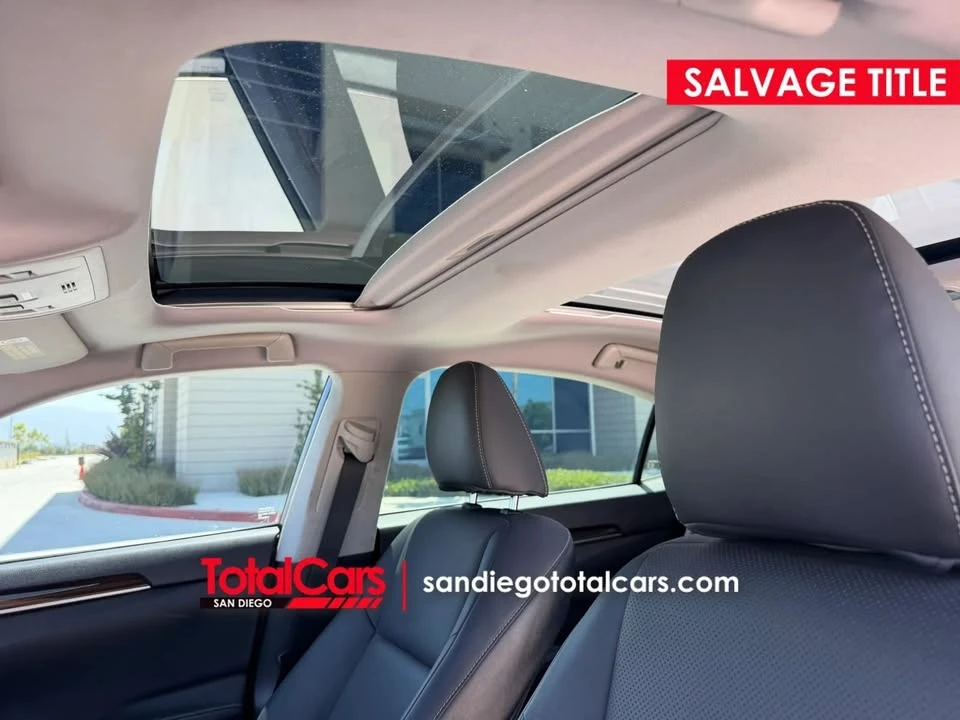 2017 Lexus ES 6th Gen - Image 19 of 20