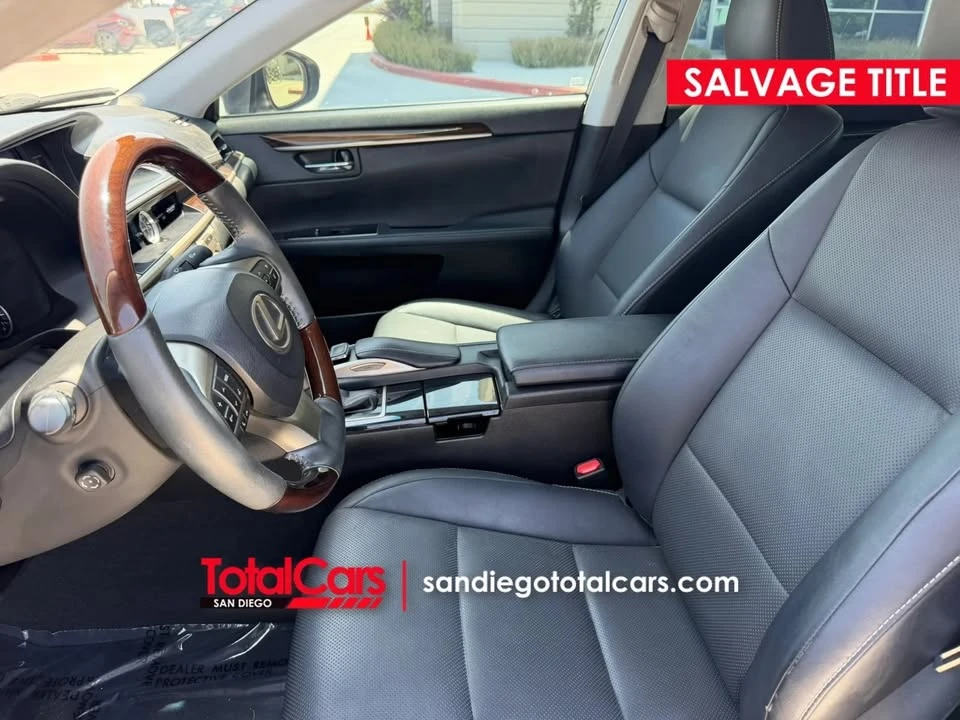 2017 Lexus ES 6th Gen - Image 10 of 20