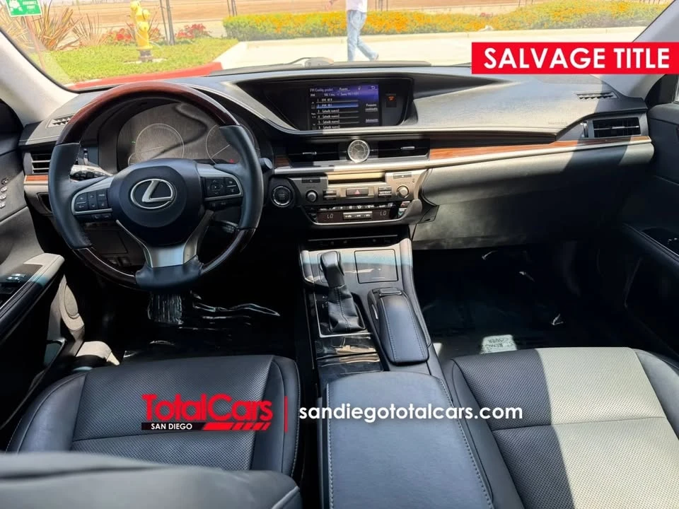 2017 Lexus ES 6th Gen - Image 18 of 20