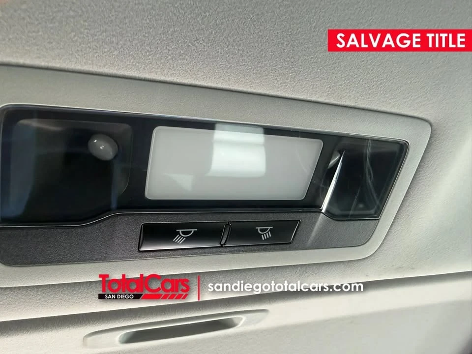 2017 Lexus ES 6th Gen - Image 17 of 20