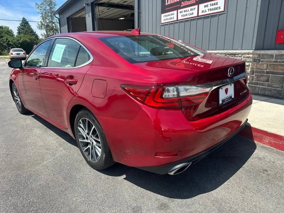 2017 Lexus ES 6th Gen - Image 3 of 12