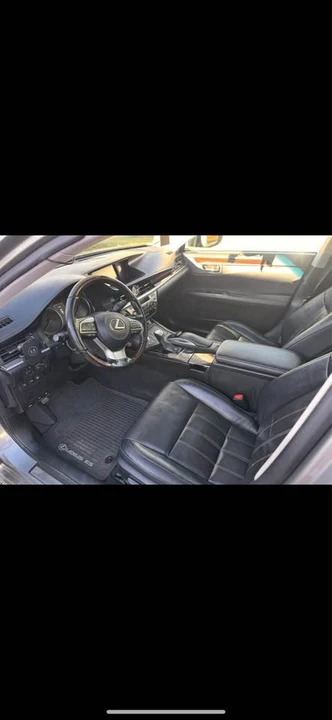 2017 Lexus ES 6th Gen - Image 4 of 13