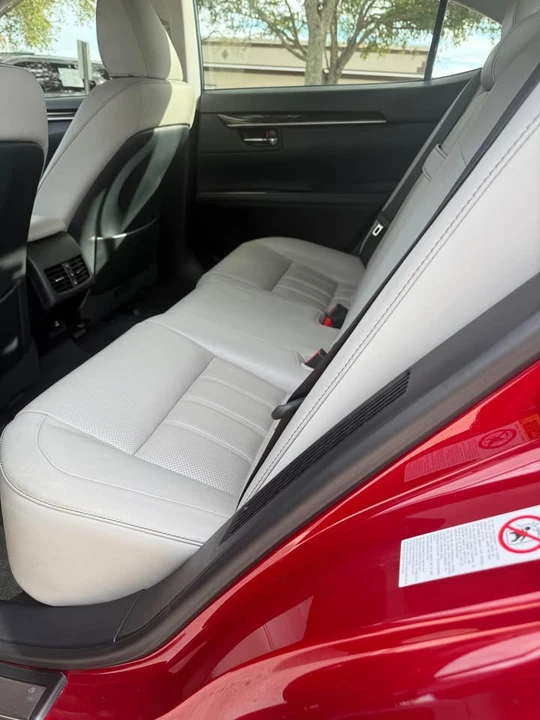 2017 Lexus ES 6th Gen - Image 7 of 7