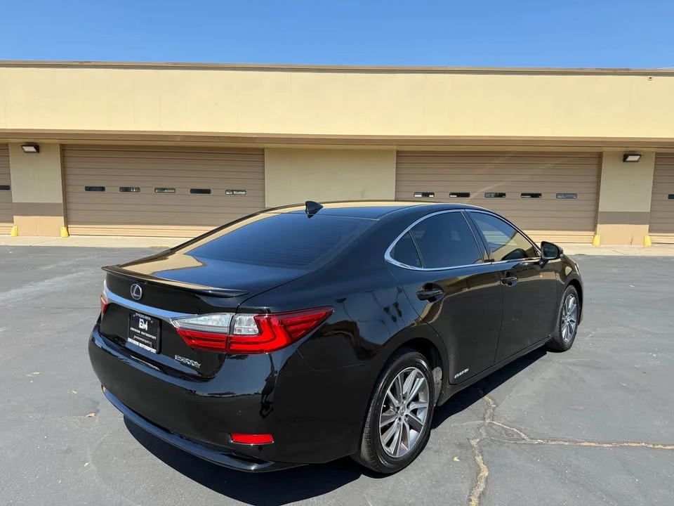 2017 Lexus ES 6th Gen - Image 7 of 20