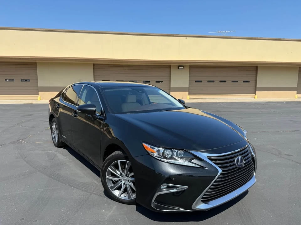 2017 Lexus ES 6th Gen - Image 20 of 20