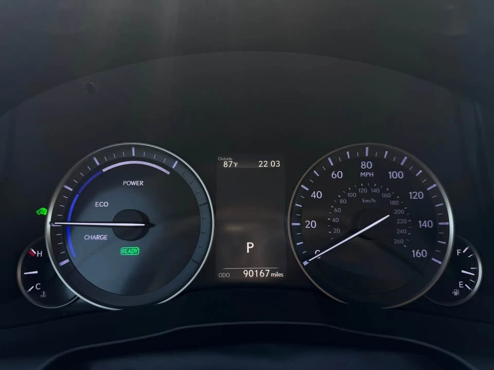 2017 Lexus ES 6th Gen - Image 11 of 20