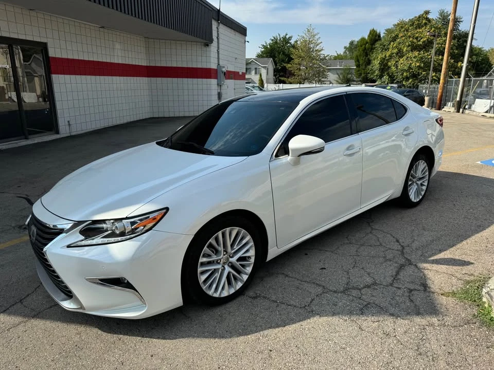 2017 Lexus ES 6th Gen - Image 5 of 19