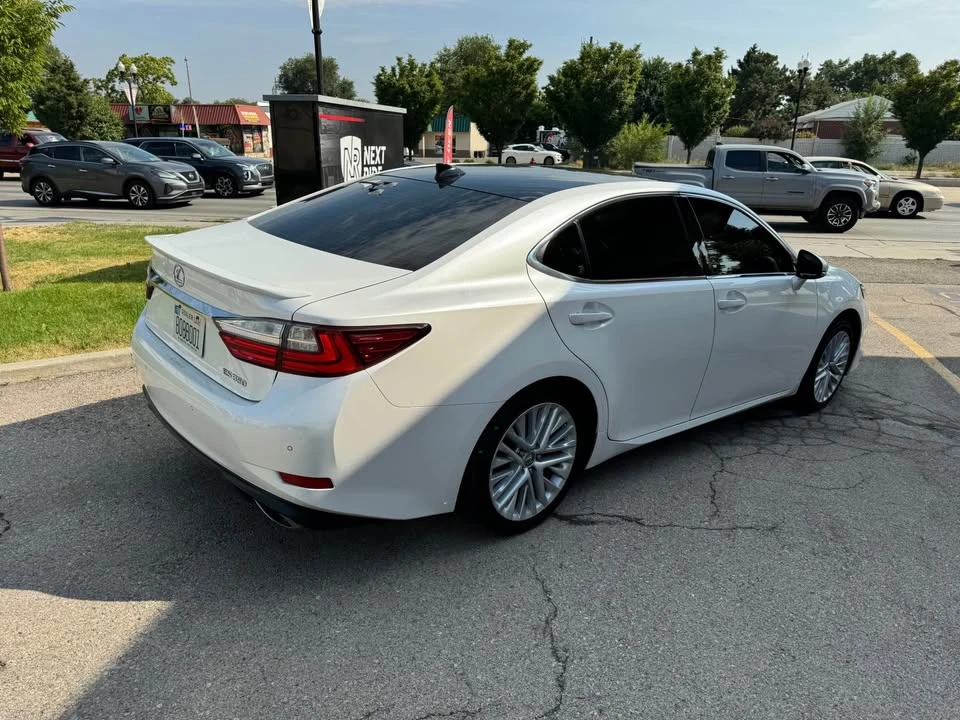 2017 Lexus ES 6th Gen - Image 3 of 19