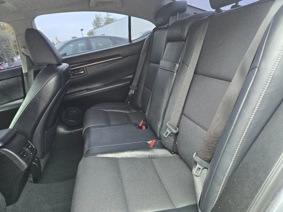 2017 Lexus ES 6th Gen - Image 10 of 18