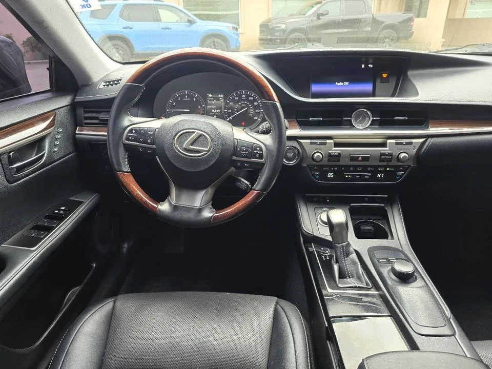 2017 Lexus ES 6th Gen - Image 14 of 18