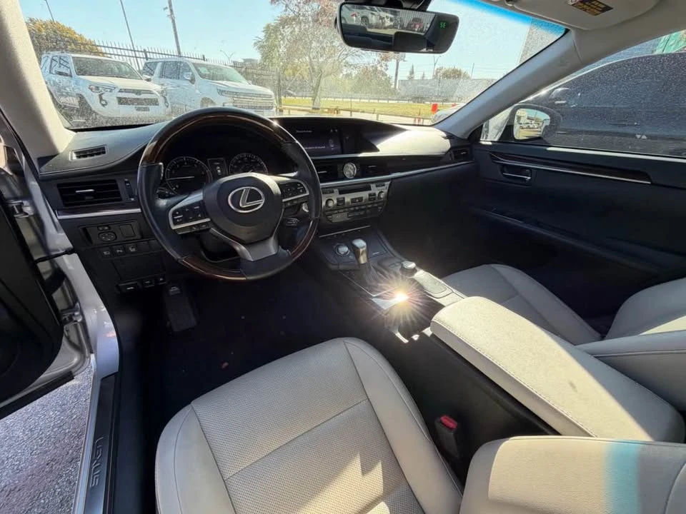 2017 Lexus ES 6th Gen - Image 5 of 9