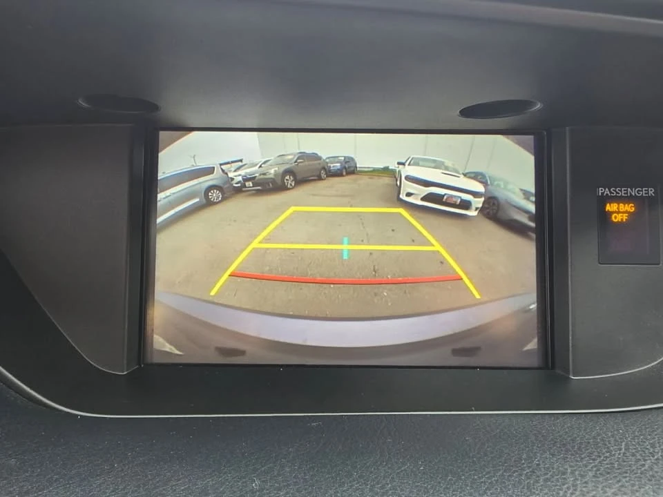 2017 Lexus ES 6th Gen - Image 16 of 18