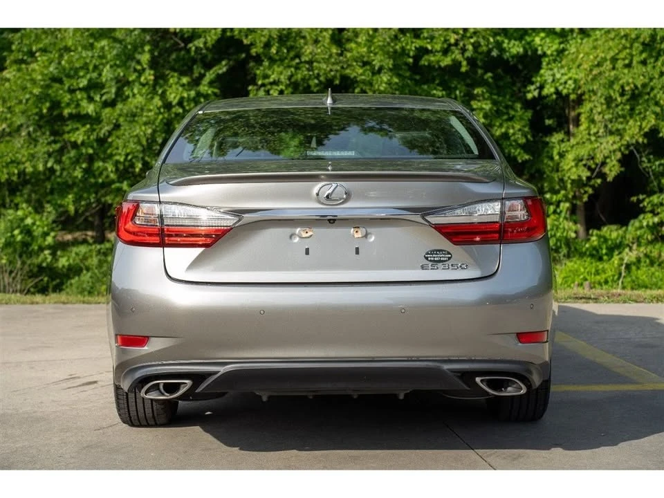 2017 Lexus ES 6th Gen - Image 5 of 19