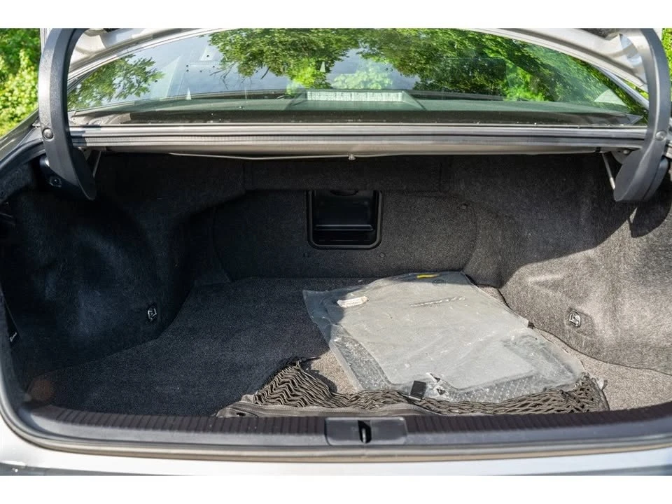 2017 Lexus ES 6th Gen - Image 10 of 19