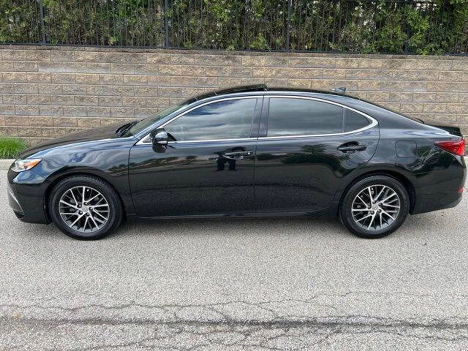 2017 Lexus ES 6th Gen - Image 3 of 20