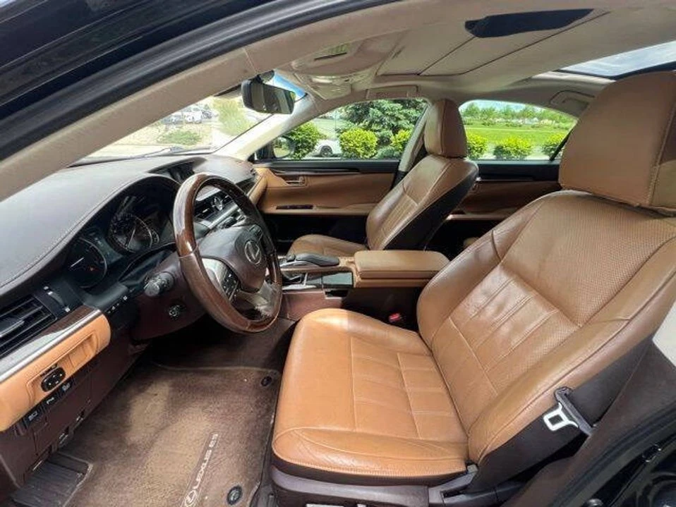 2017 Lexus ES 6th Gen - Image 15 of 20