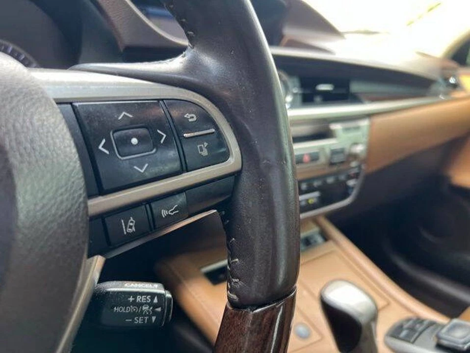 2017 Lexus ES 6th Gen - Image 20 of 20