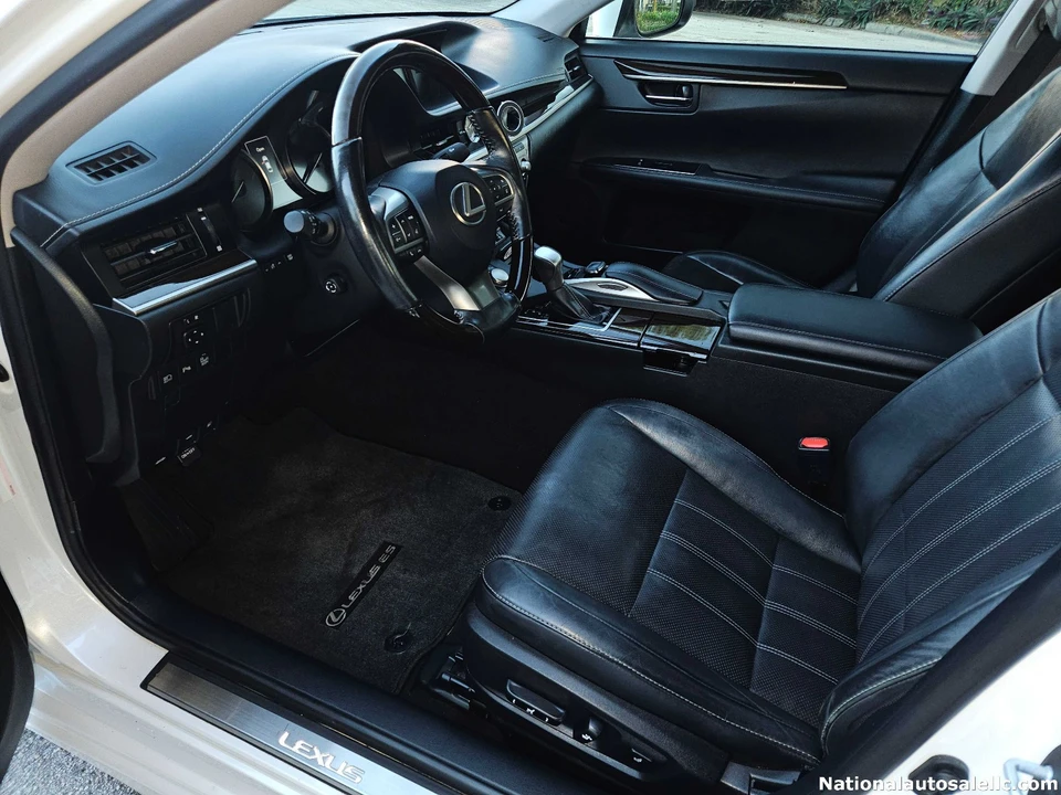 2017 Lexus ES 6th Gen - Image 8 of 21