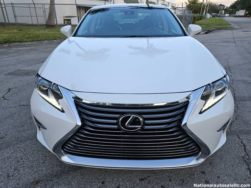 2017 Lexus ES 6th Gen - Image 2 of 21