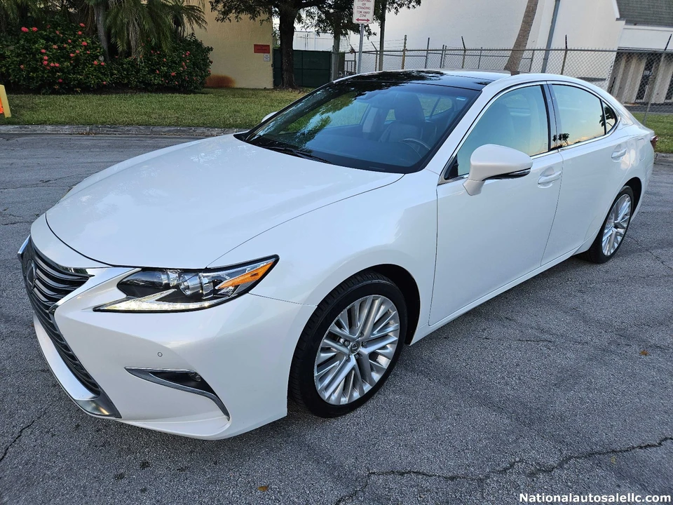 2017 Lexus ES 6th Gen - Image 3 of 21