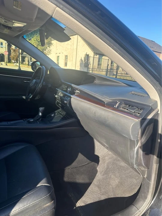 2017 Lexus ES 6th Gen - Image 18 of 20