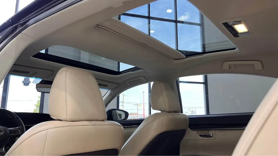 2017 Lexus ES 6th Gen - Image 9 of 9