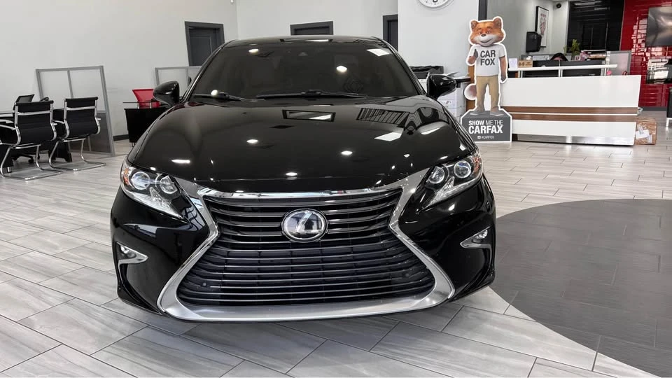 2017 Lexus ES 6th Gen - Image 6 of 9