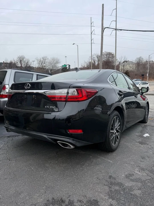 2017 Lexus ES 6th Gen - Image 6 of 17