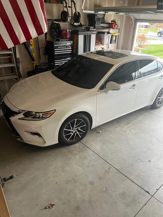 2017 Lexus ES 6th Gen - Image 4 of 7