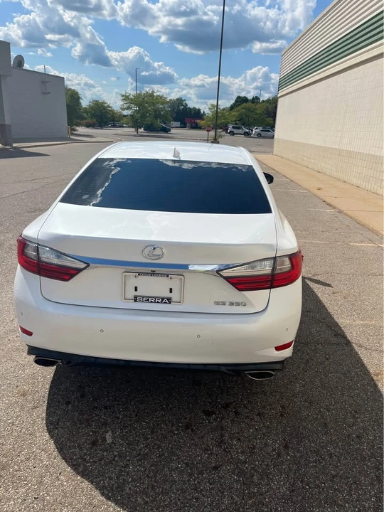 2017 Lexus ES 6th Gen - Image 3 of 7