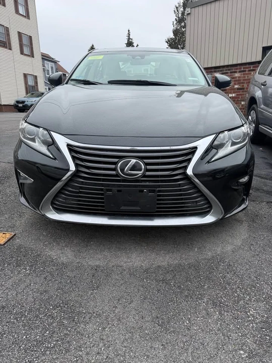 2017 Lexus ES 6th Gen - Image 2 of 17