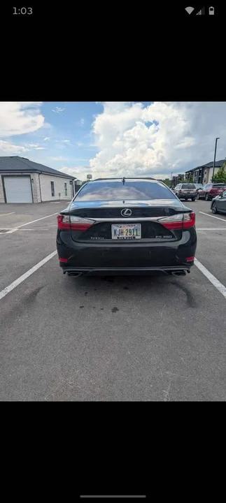 2017 Lexus ES 6th Gen - Image 2 of 4