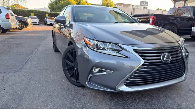 2017 Lexus ES 350 Luxury Sedan