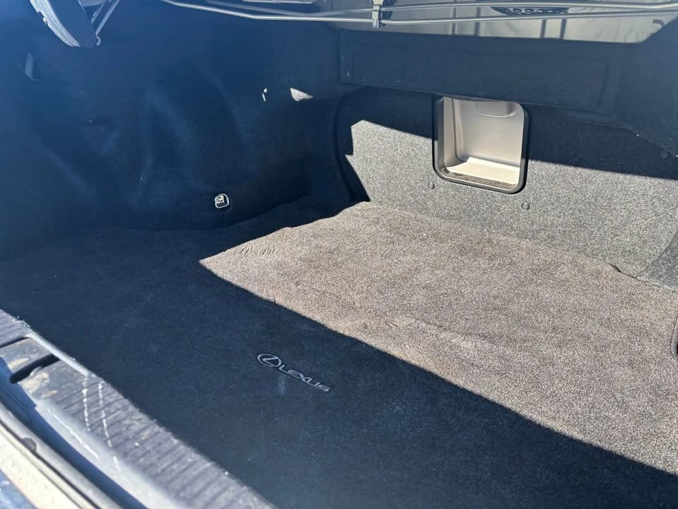 2017 Lexus ES 6th Gen - Image 15 of 20