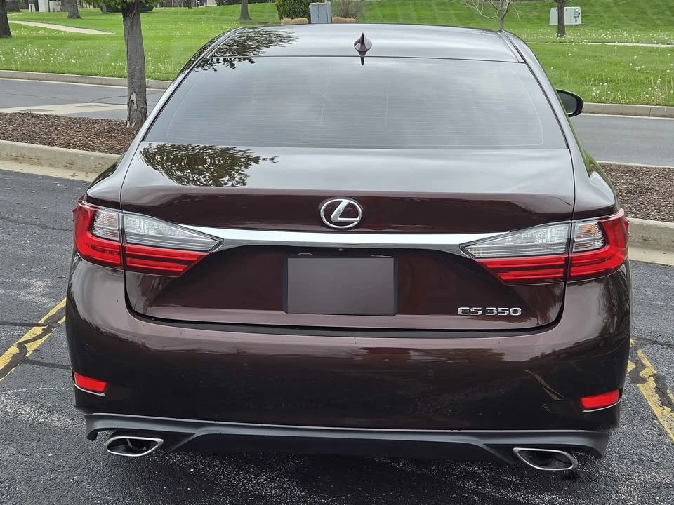 2017 Lexus ES 6th Gen - Image 4 of 11