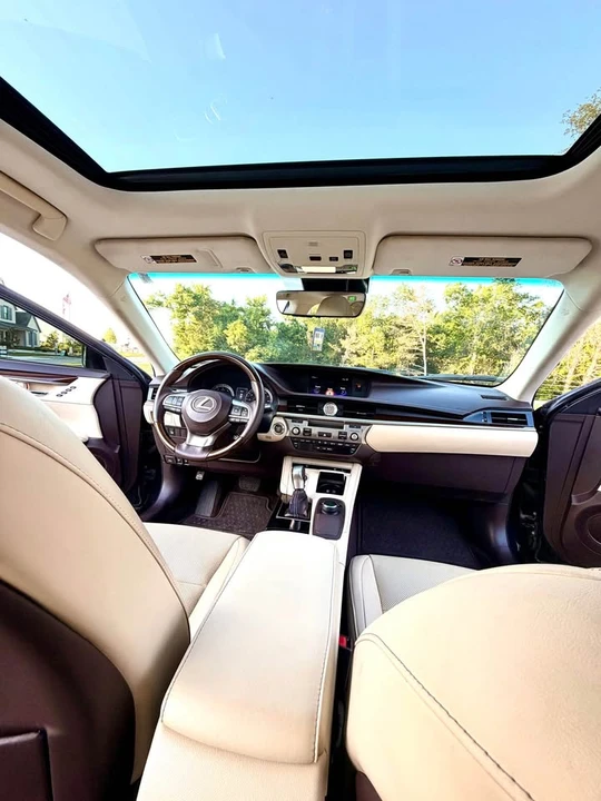 2017 Lexus ES 6th Gen - Image 9 of 9
