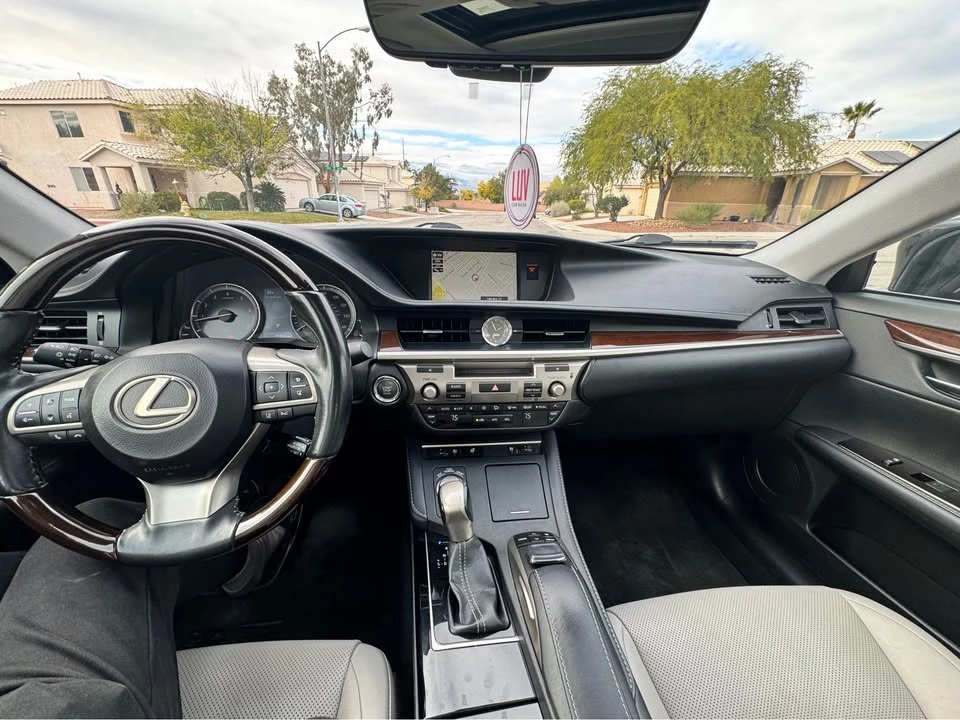 2017 Lexus ES 6th Gen - Image 13 of 15