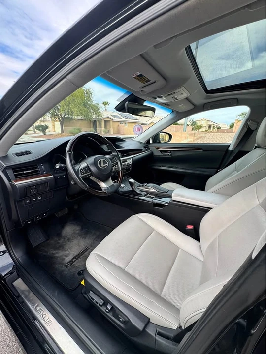 2017 Lexus ES 6th Gen - Image 5 of 15
