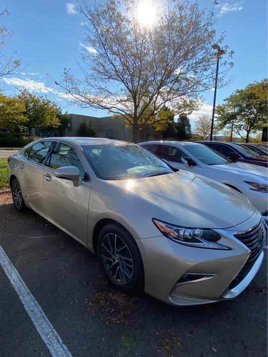 2017 Lexus ES 6th Gen - Image 3 of 3