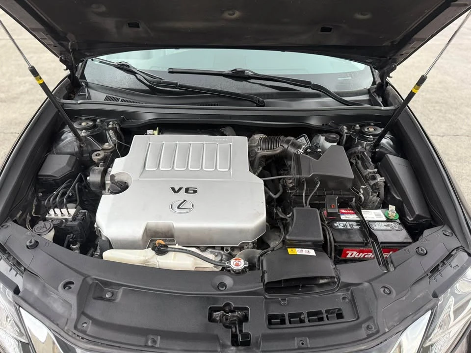 2017 Lexus ES 6th Gen - Image 18 of 18