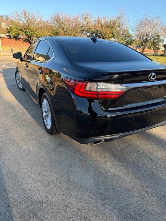 2017 Lexus ES 6th Gen - Image 6 of 11
