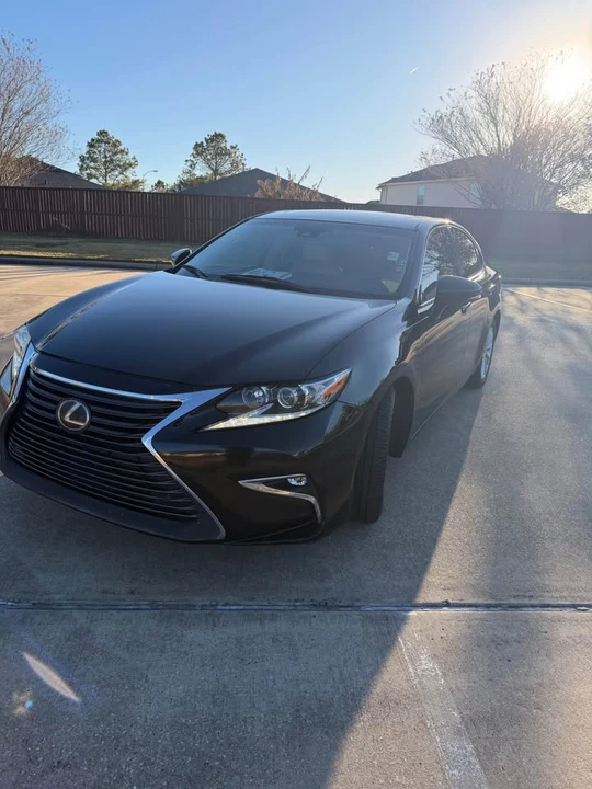 2017 Lexus ES 6th Gen - Image 3 of 11