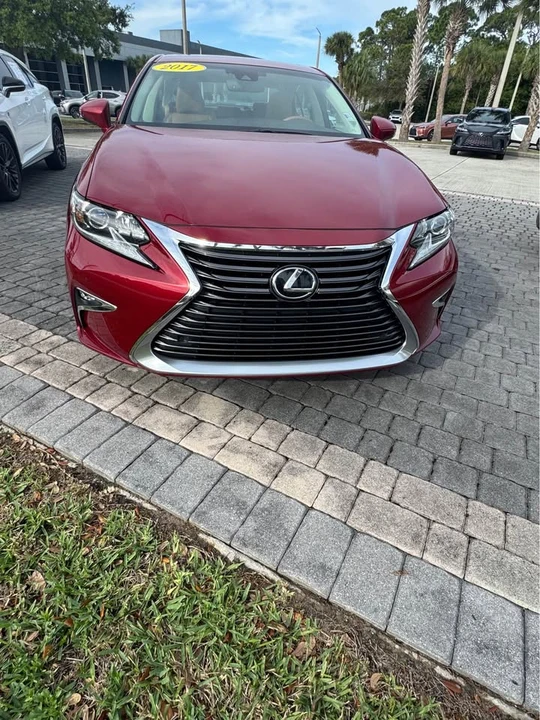 2017 Lexus ES 6th Gen - Image 3 of 9