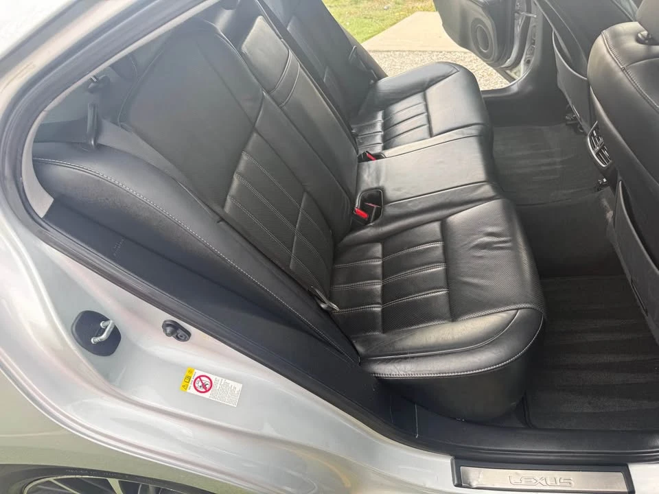 2017 Lexus ES 6th Gen - Image 14 of 17