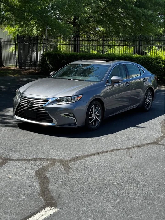 2017 Lexus ES 6th Gen - Image 3 of 18