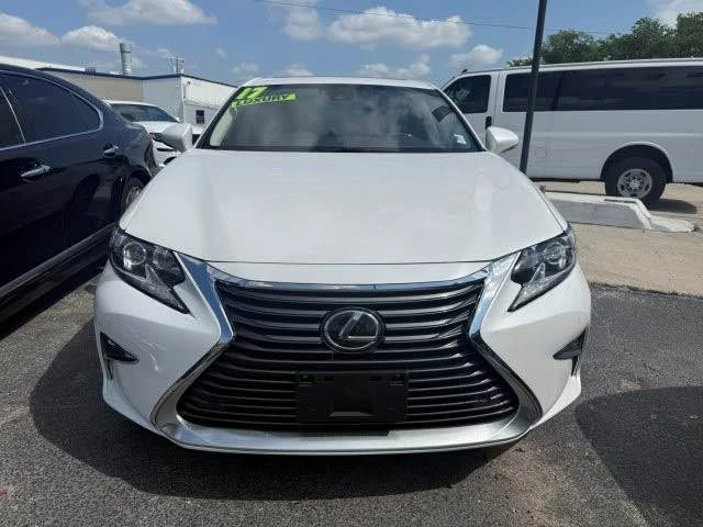 2017 Lexus ES 6th Gen - Image 2 of 19
