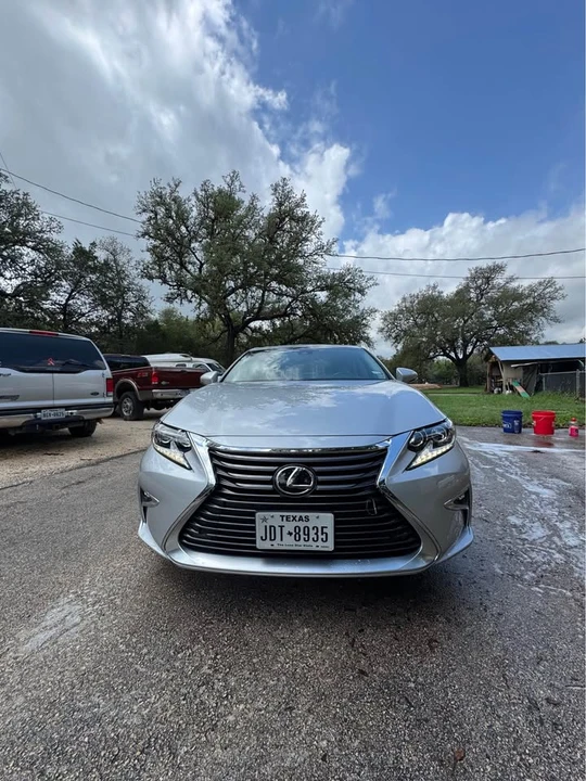 2017 Lexus ES 6th Gen - Image 3 of 13