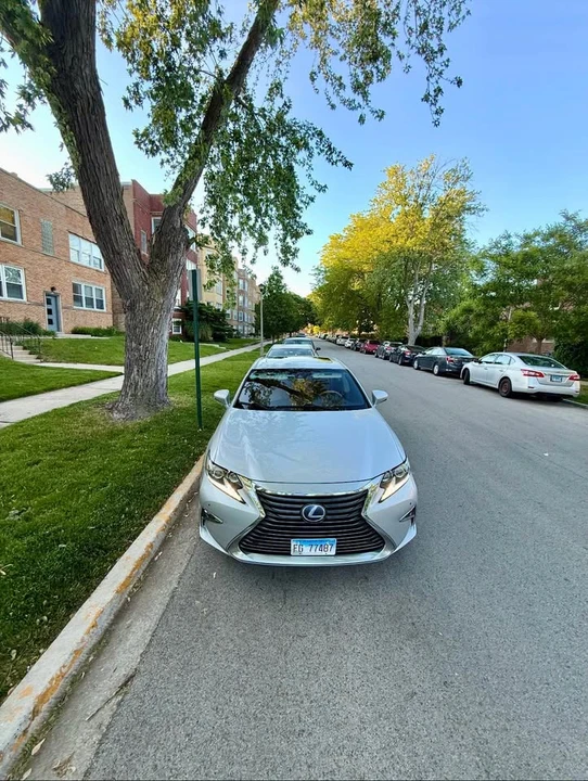 2017 Lexus ES 6th Gen - Image 3 of 7